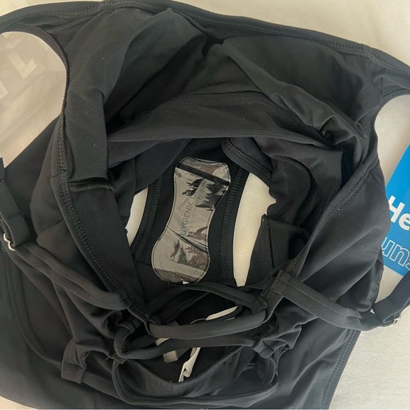 Cupshe Classic Black One-Piece Swimsuit - Picture 5 of 6